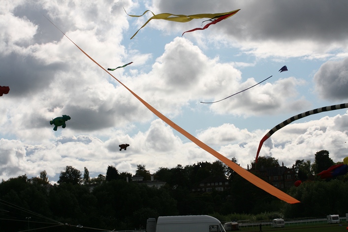 Chester Kite Festival - 17-18 September 2011 - 11che18img045.jpg