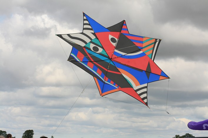 Malmesbury Kite Festival, 23-24 July, 2011 - 11mal24img040.jpg